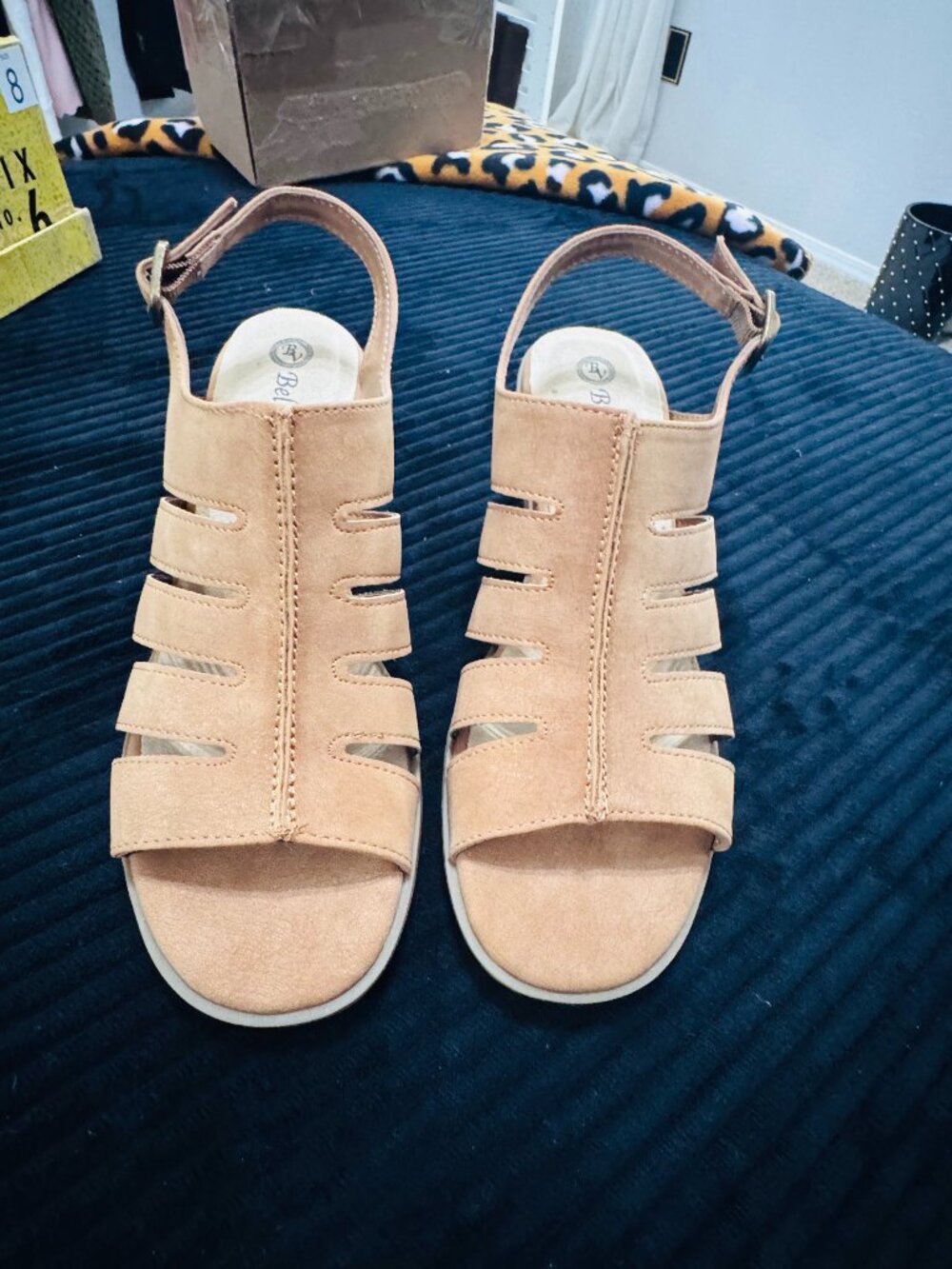 Bella Vita suede shoes